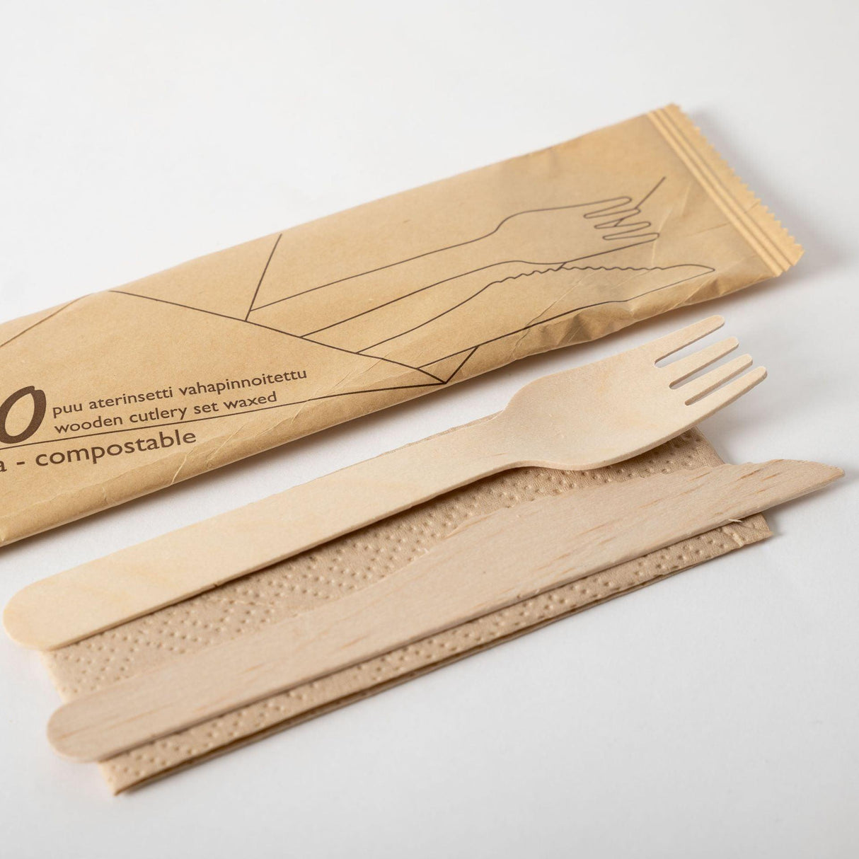 Puinen aterinsetti (vahapinnoite) - Kuatro