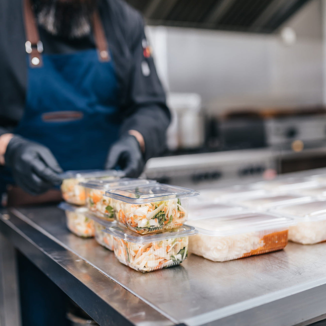 Muovirasiat & -kulhot